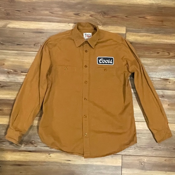 Coors Banquet Beer Shirt Long Sleeve Brown Button Up Collared Men’s Size Small - Picture 5 of 9